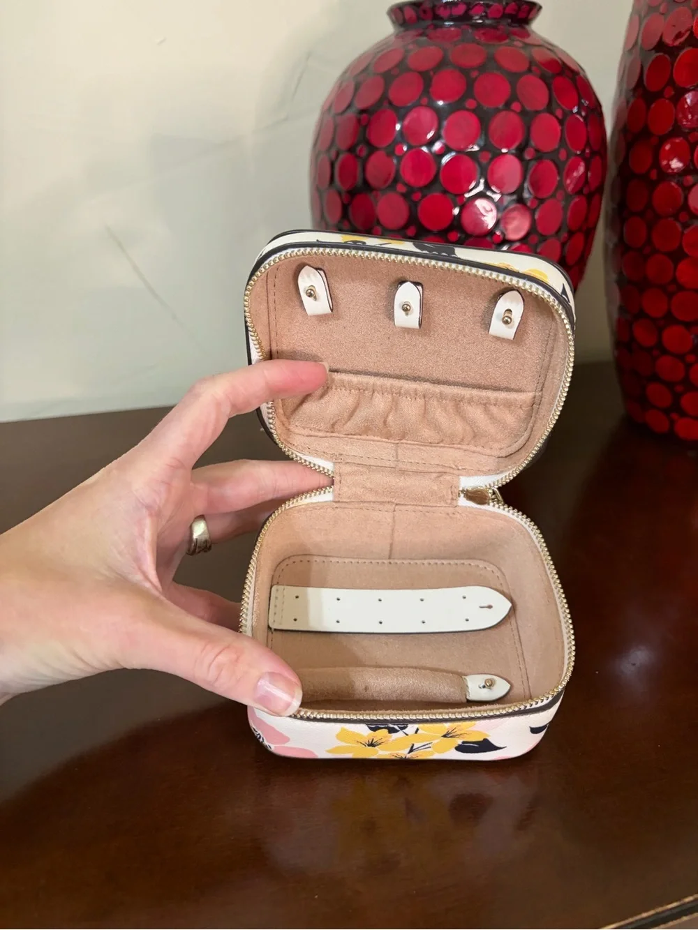 kate spade Staci Lily Blooms Jewelry Holder